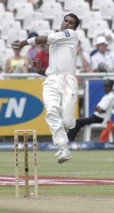 waqar younis bowling in test